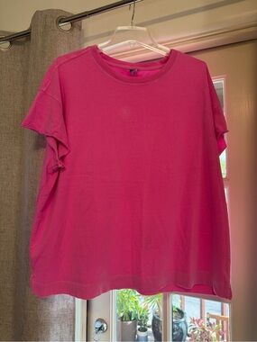 Women’s Old Navy Hot Pink Crewneck Short Sleeve Tee size XXL
